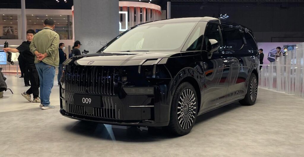 Zeekr partners with local dealer to tap Singapore market